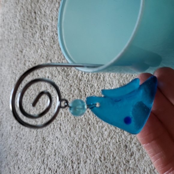 Blue Glass Tealight Holders with Glass Fish - Picture 2 of 10